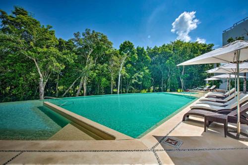 Akumal Apartamento | Luxe Tao Riviera Resort Condo with Beach and Golfing!