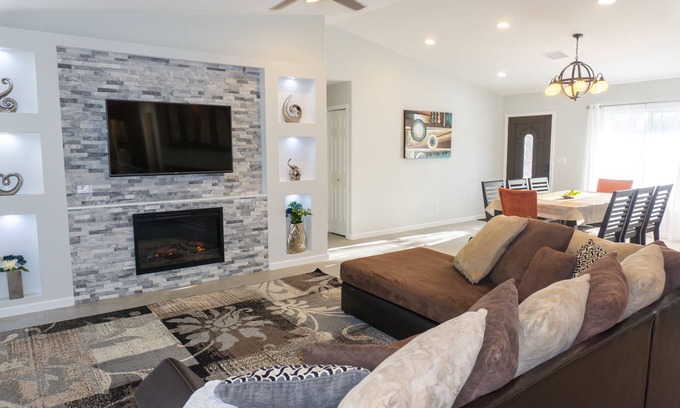 Covey Casa | Luxe Vac. Escape/Scottsdale Quarter & Kierland Prime