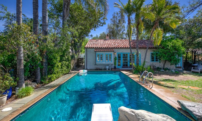 Altadena Casa | Luxe Villa with Private Pool, Hot Tub, Fireplace, WiFi, Central AC - Dogs OK