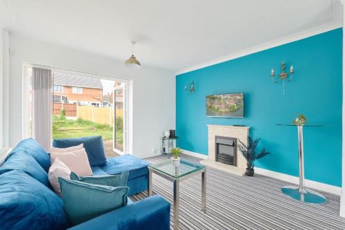Stoke-on-Trent Casa | Luxehome-3BR-7guest-Freeparking-garden