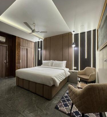 Jammu Apartamento | Luxenest Holiday Homes