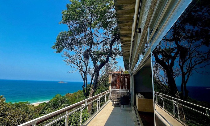 Sao Conrado Casa | LUXOBRASIL #RJ726 10 Bedroom Mansion On Estrada Do Joá Vacation Rentals, Photos and Advertising
