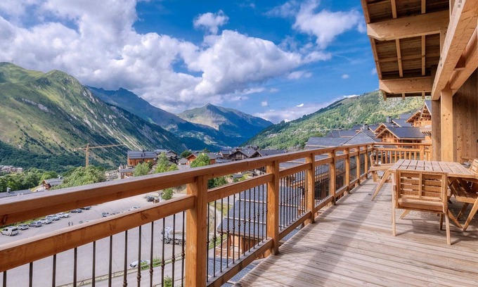 Saint-Martin-de-Belleville Chalet De Esquí | Chalet de lujo para 15 con sauna y jacuzzi en 3 Vallées