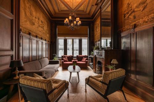 Ronse Casa | Luxueus vakantiehuis in hartje Ronse met 7 slaapkamers & badkamers