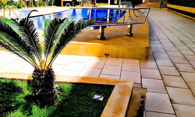 Sale Apartamento | Luxueux Appart-piscine Près de Laéroport de Rabat, Tram et Gare à Proximité