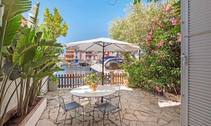 Port Grimaud Apartamento | Luxueux appartement avec terrase sur la mer