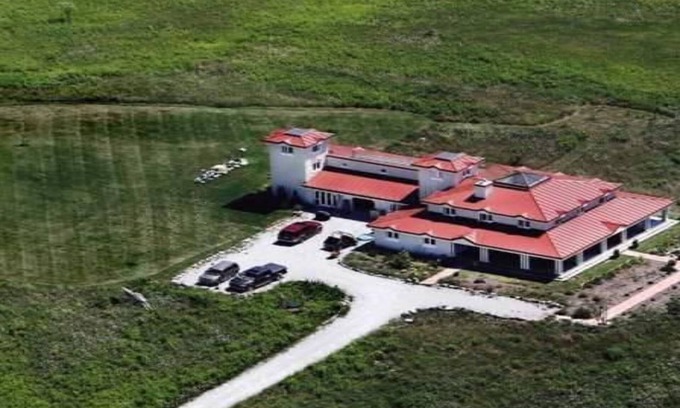 Bradford West Gwillimbury Cabaña | Luxury Guest House Bradford