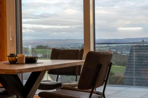Melsbach Apartamento | Luxuriöse Penthousewohnung mit Fernblick und vielen Wanderwegen