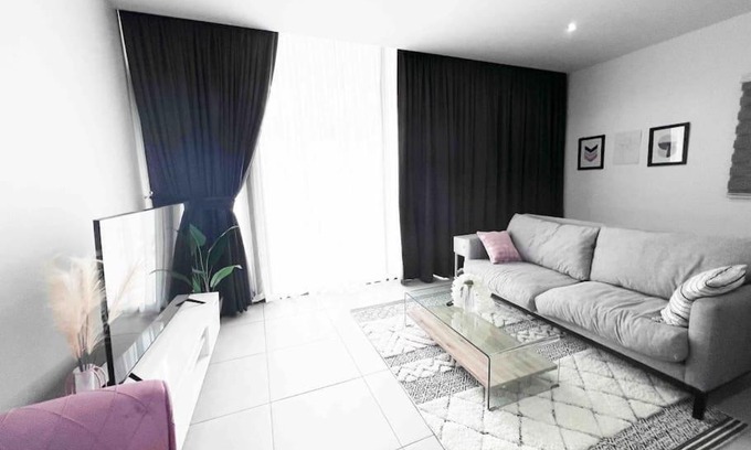 Labadi Apartamento | Luxurious 1 bed Cantonments apartment - Pine Court