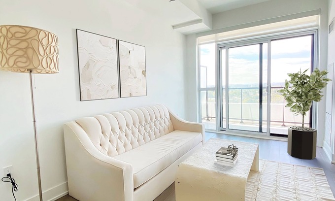 Downsview Condominio | Luxurious 1 bedroom condominium