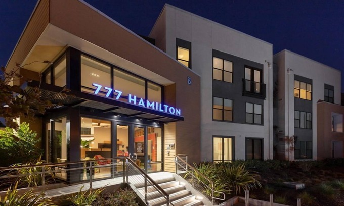 Menlo Park Condominio | Luxurious 1 Bedroom Condo in a Hotel with Modern Amenities