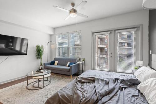 Cherry Apartamento | Luxurious 1 King Bed Suite In Uptown Charlotte