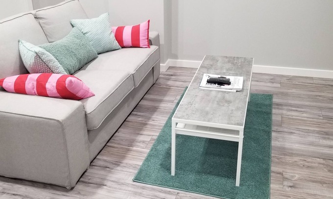 Winnipeg Casa | Luxurious 2 bedroom basement suit.