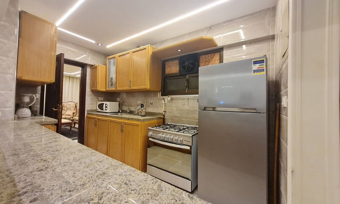 Az Zagazig Apartamento | Luxurious 3-Bedroom Dokki Apartment - Ideal Location Downtown Cairo