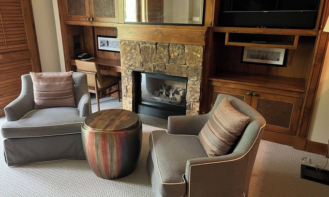 Wilson Complejo | Luxurious 3 BR, 3 Bath Villa located within Four Seasons Jackson Hole Resort