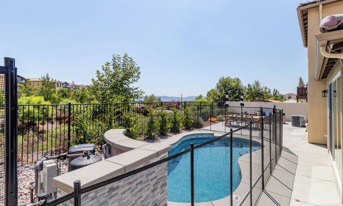 Temecula Casa | Luxurious 4-bedroom house in beautiful Murrieta with AC, WiFi, Workspace