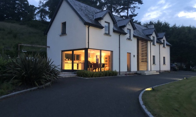 Dungannon Casa | Luxurious 4 bedroomed Rural Retreat