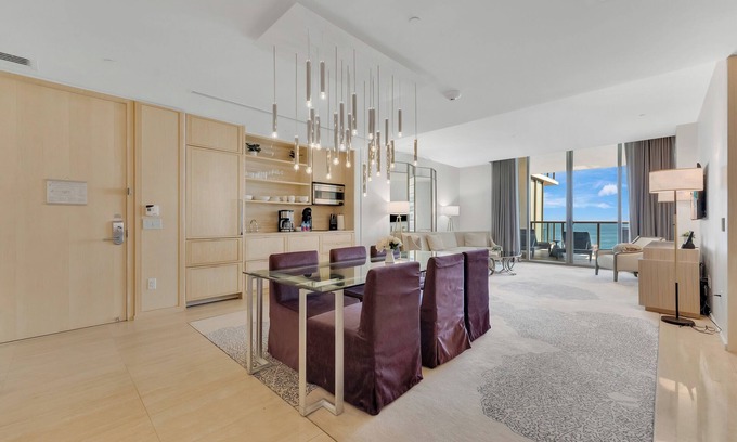 Bal Harbour Condominio | Luxurious 5 Star Resort Ocean View Suite / 2 Balconies
