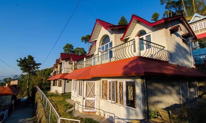 Majkhali Casa | Luxurious 7BHK Bungalow @ Ranikhet by Planacation