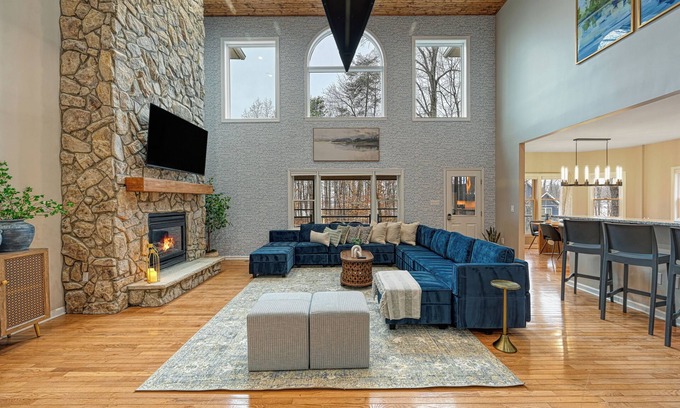 Bumpass Casa | Luxurious 8-Bed Lakefront Retreat with Private Beach, Hot Tub & Sauna!