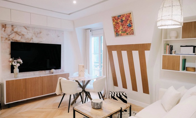 Odeon Apartamento | Luxurious Air-conditioned Apartment Bianca