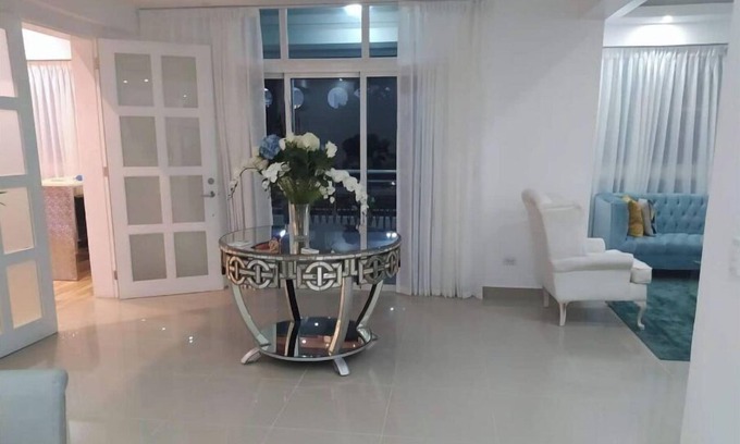 Gascue Apartamento | Luxurious Apartment with Gym