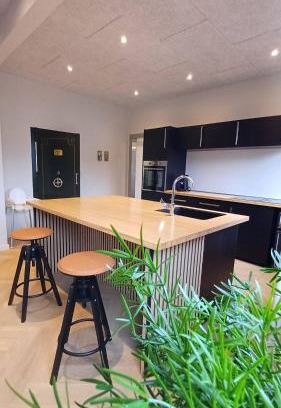 Aalborg Apartamento | Luxurious Apartment In Aalborg City, Free Parking