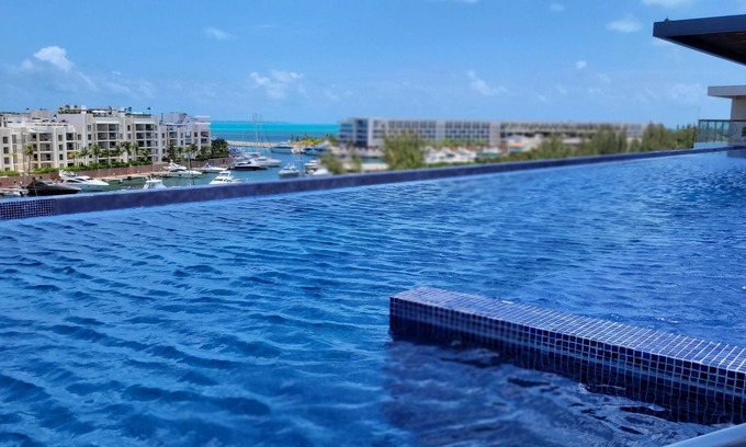 Playa Mujeres Apartamento | Luxurious Apartment La Amada Ocean View
