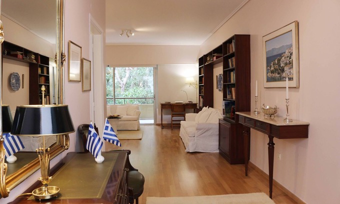 Ilisia Apartamento | LUXURIOUS APARTMENT NEAR US EMBASSY