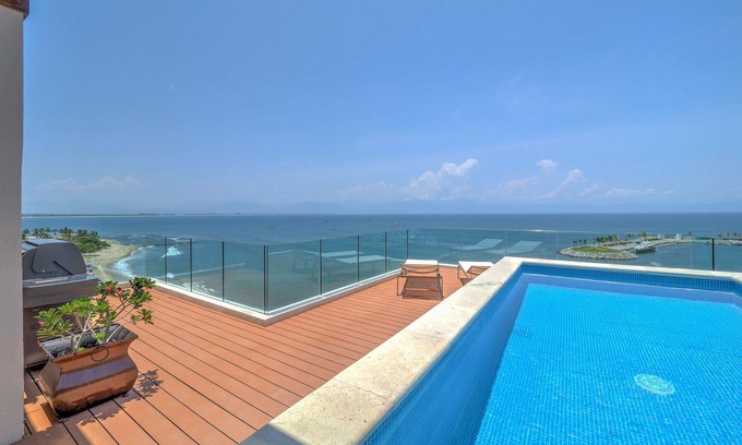 La Cruz de Huanacaxtle Condominio | Lujoso ático frente a la playa! Vistas panorámicas, playa de arena blanca, piscina privada