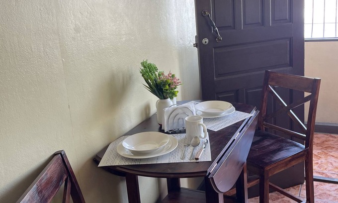 Carmen Apartamento | "Luxurious Central Apt | 5 min from the airport!"