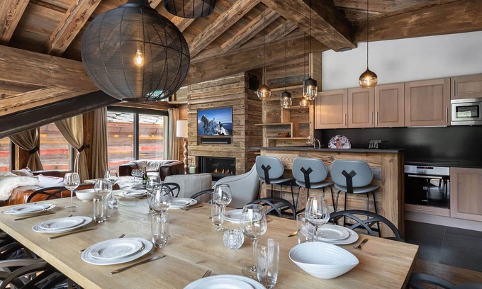 Val-d'Isere Chalet De Esquí | Chalet de Lujo en Val-d'Isère con Ascensor, Hammam y Terraza