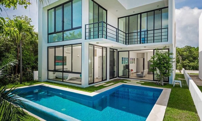 Akumal Casa | Una joya en la jungla maya. El lujo se encuentra con la naturaleza.