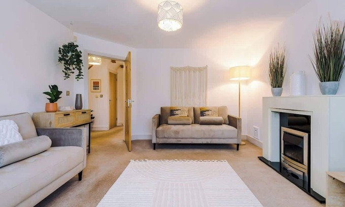 Chester Casa | Luxurious Cosy 4BR Home Cheshire