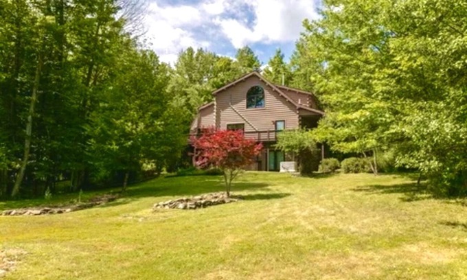 Corning Cabina | Luxurious country retreat for a family, couple or professional group!