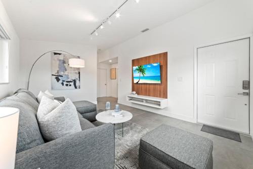 Hialeah Casa | Luxurious Family Escape
