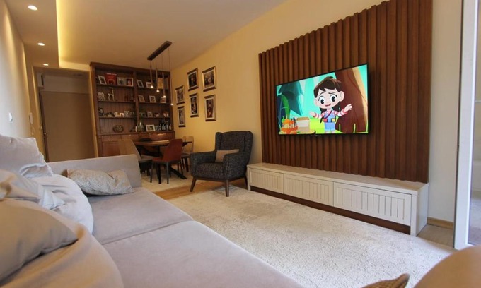Golubovina Apartamento | Luxurious Family Three Bedroom Apartment