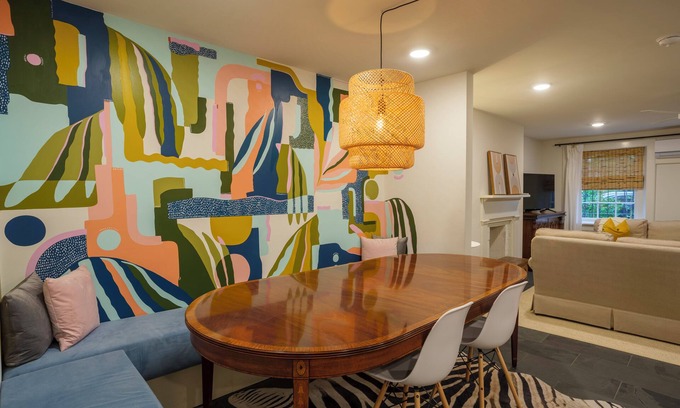 Beach Institute Apartamento | Luxurious Garden-Level Retreat in Historic Savannah by Lucky Savannah