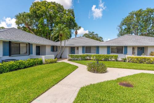 Palm Beach Gardens Apartamento | Luxurious Golf Retreat Villa in PGA National!