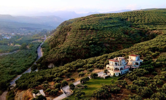 Kissamos Casa | Seacoast Estate, Western Crete's Olive Region. Great for large-group gatherings.