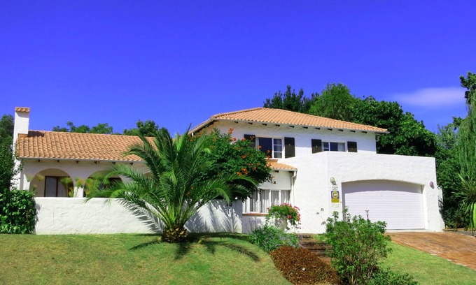 Stellenbosch Casa | Villa mediterránea Villa Agulhas Stellenbosch - con piscina - cerca de Ciudad del Cabo