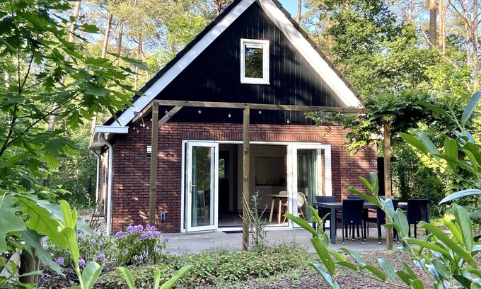 Nunspeet Otro | Luxurious holiday home in the Veluwe