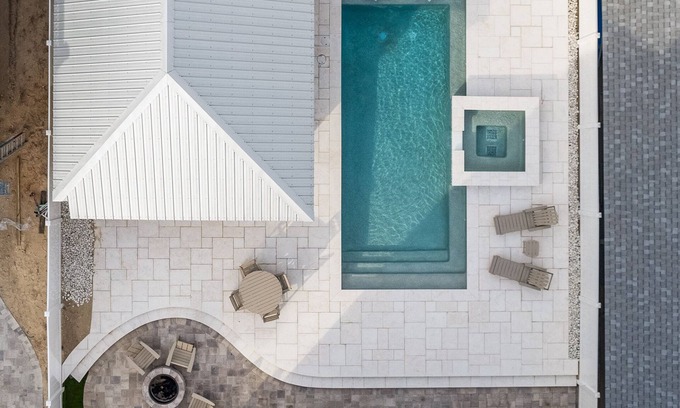 Laguna Beach Casa | Luxurious home, endless gulf views, heated pool\spa, with outdoor bar and grill.