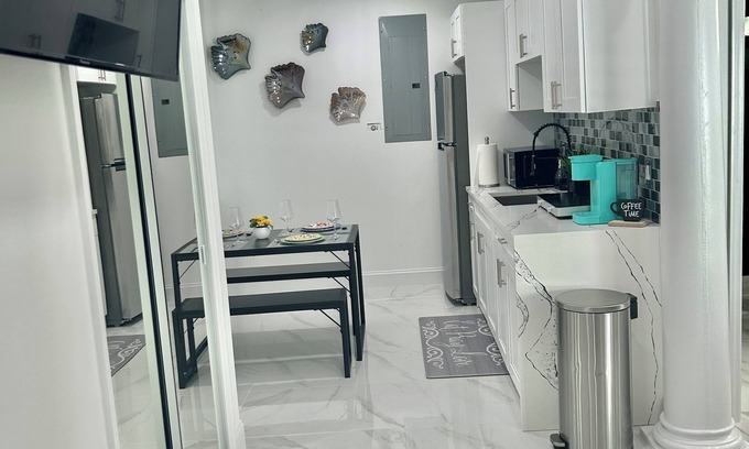 Greater Northdale Apartamento | Luxurious Home With Pool In Downtown Tampa, FL