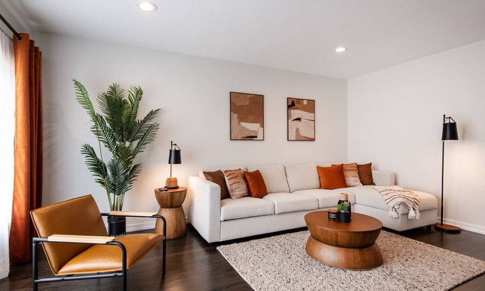 Burbank Casa | Luxurious House - 25 min Downtown - 10min Midway Airport