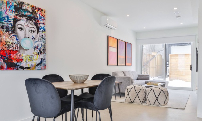 Beaconsfield Village Casa | Luxurious House downtown Toronto