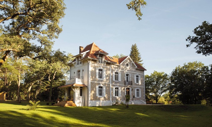 Magescq Casa | Luxurious house with swimming pool in 1.2 hectares of parkland facing the Landaise forest