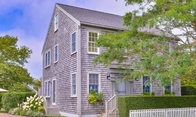Nantucket Casa | Escape de la isla de lujo: Amplio, idealmente ubicado cerca de las playas y la ciudad de Surfside