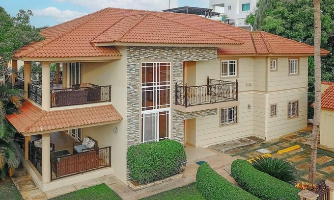La Esplanada Villa | Luxurious Kickback Villa for Vacation Fun