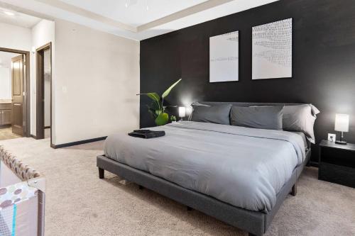 North Raleigh Apartamento | Luxurious King 3 Bedroom Suite in North Raleigh